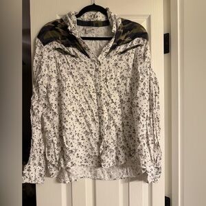 Ariat White and Black Patterned Button Down Shirt XL